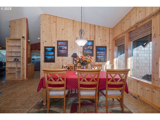 31 KINGFISHER Ln, Washougal, WA 98671