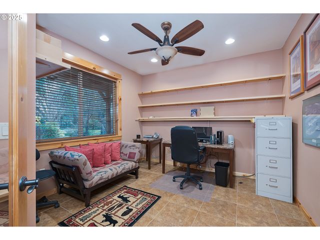 31 KINGFISHER Ln, Washougal, WA 98671