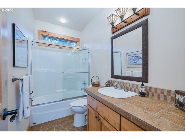 31 KINGFISHER Ln, Washougal, WA 98671