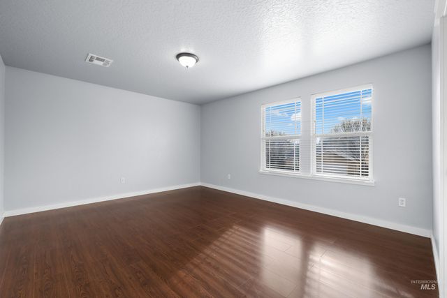 11320 W Meadowbreeze Court, Star, ID 83699