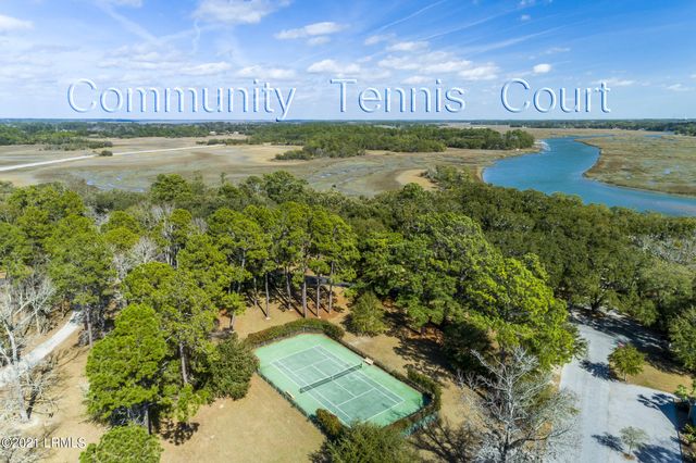 695 Distant Island Drive, Beaufort, SC 29907