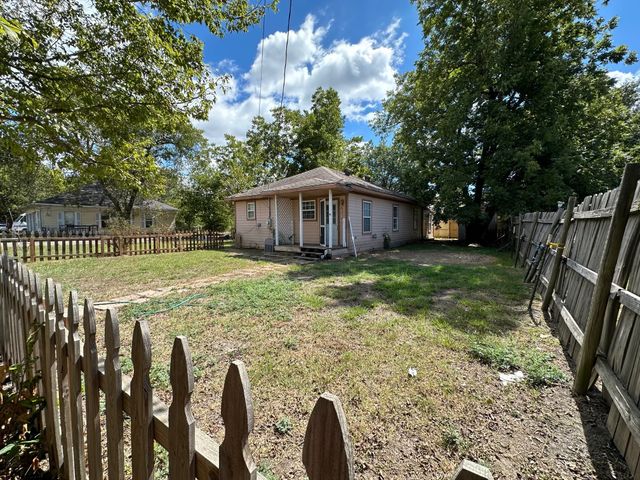 301 W Austin Avenue, Cooper, TX 75432