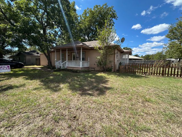 301 W Austin Avenue, Cooper, TX 75432