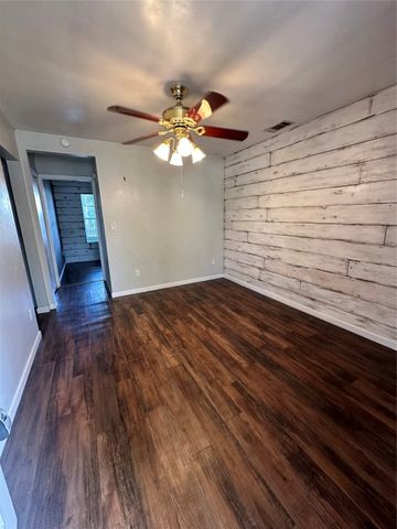 301 W Austin Avenue, Cooper, TX 75432