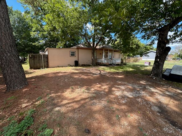 301 W Austin Avenue, Cooper, TX 75432