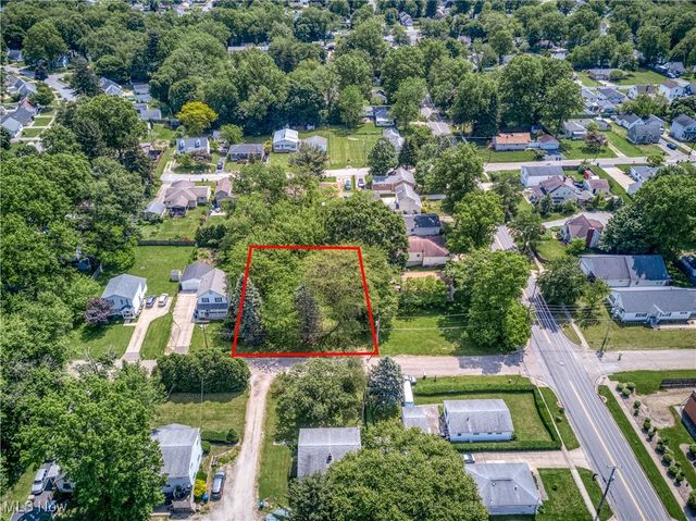 1921 Dwight Street, Cuyahoga Falls, OH 44221