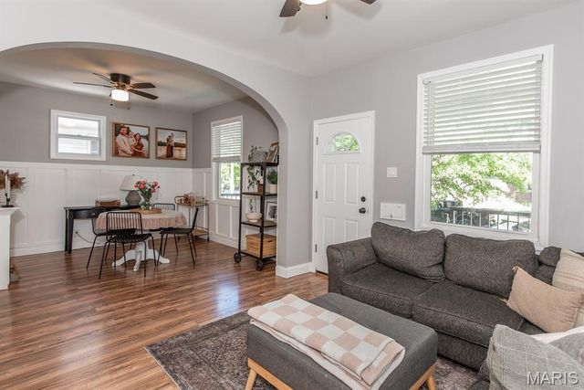 4410 S Spring Avenue, St Louis, MO 63116
