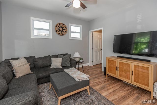 4410 S Spring Avenue, St Louis, MO 63116
