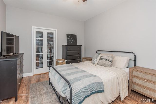 4410 S Spring Avenue, St Louis, MO 63116