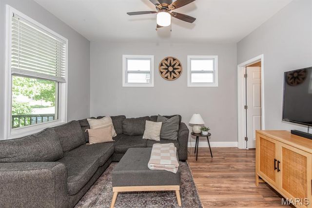 4410 S Spring Avenue, St Louis, MO 63116