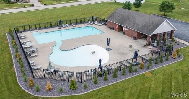1205 Simeon Drive, Shiloh, IL 62221