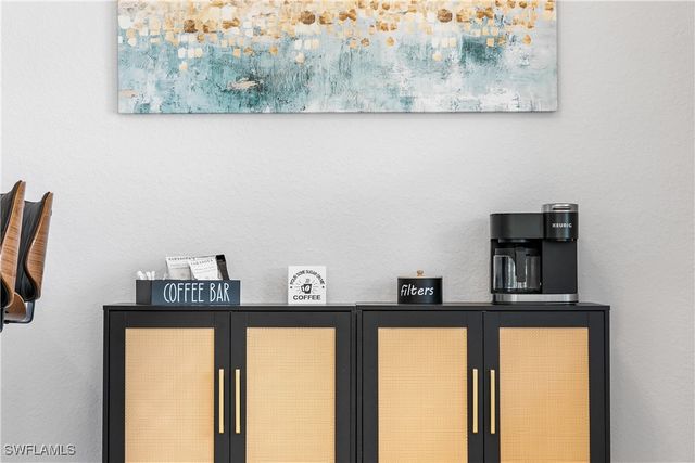 1630 Double Eagle TRL, Naples, FL 34120