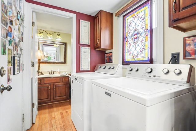 2297 Lakeside Drive, Aurora, IL 60504