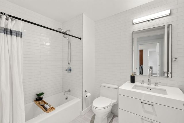 300 Pier 4 Blvd 7F, Boston, MA 02110