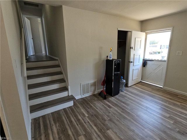 119 Yorkshire TER, Hampton, VA 23666