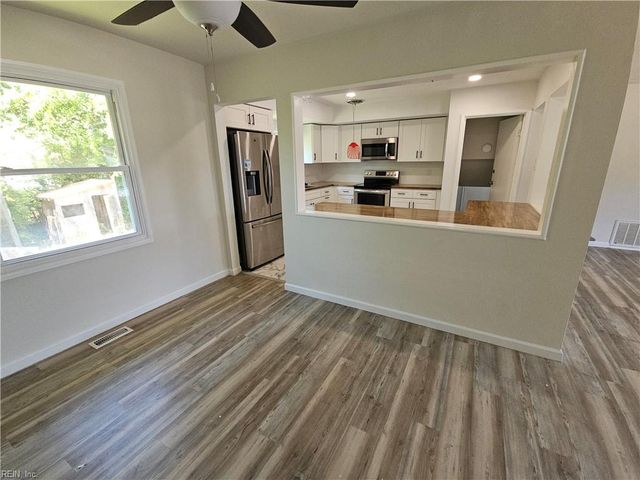 119 Yorkshire TER, Hampton, VA 23666