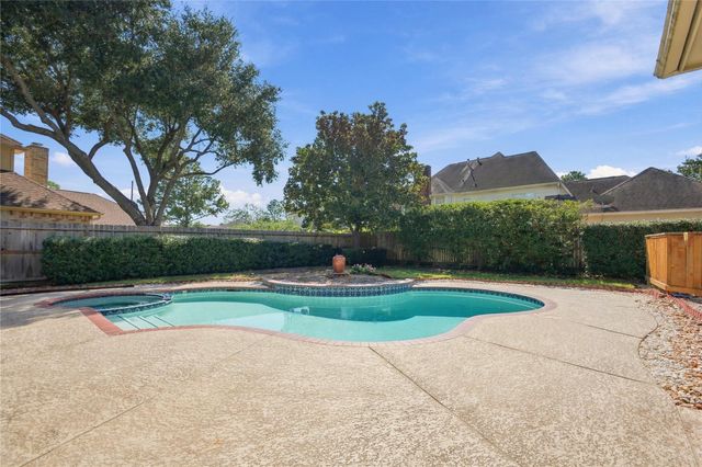 17111 Post Oak Hollow, Spring, TX 77379