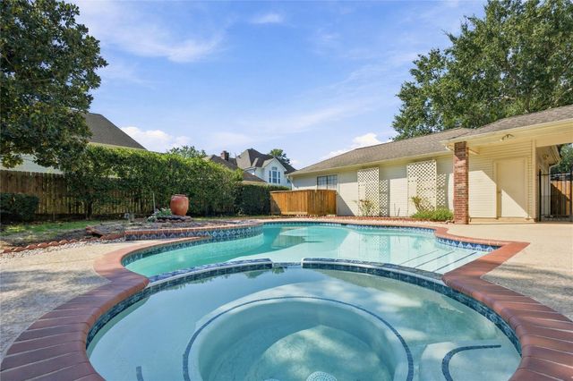 17111 Post Oak Hollow, Spring, TX 77379