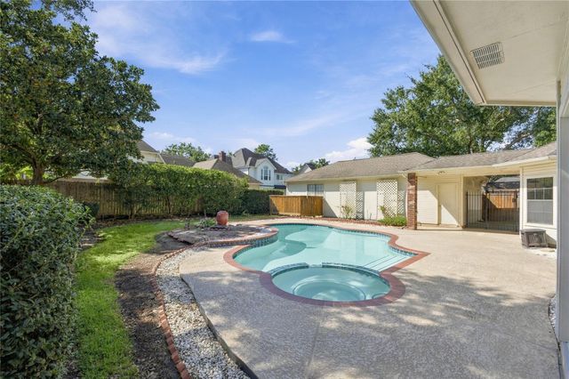 17111 Post Oak Hollow, Spring, TX 77379
