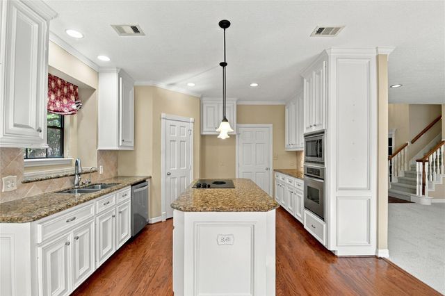 17111 Post Oak Hollow, Spring, TX 77379