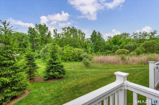 14 Yorkshire Court 14, Farmington, CT 06032