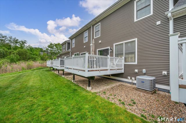 14 Yorkshire Court 14, Farmington, CT 06032