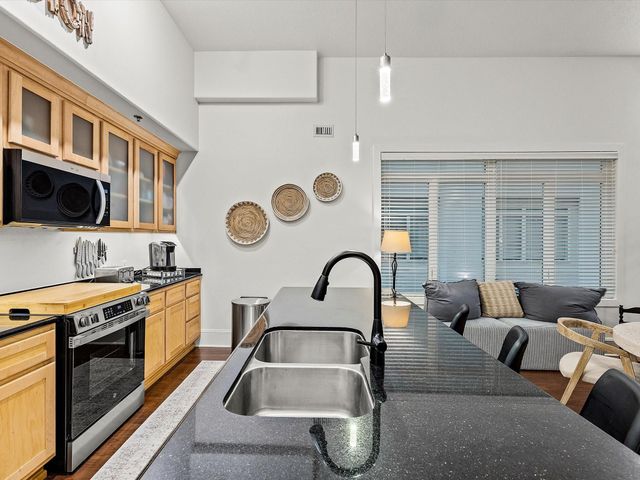 2208 Postoffice 205, Galveston, TX 77550