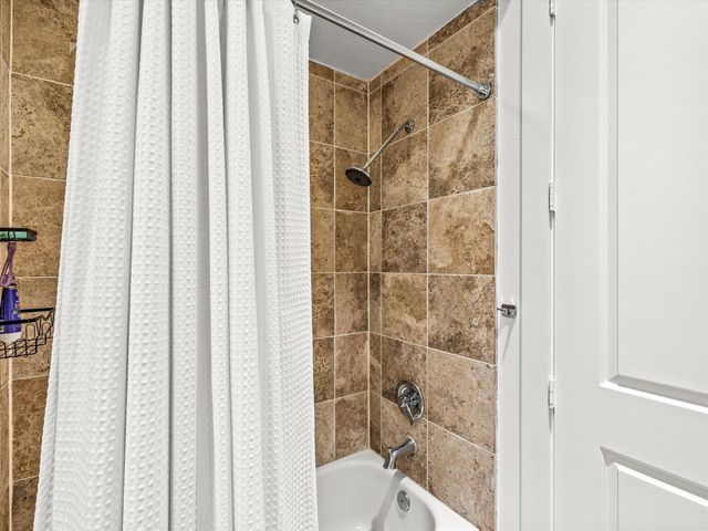 2208 Postoffice 205, Galveston, TX 77550