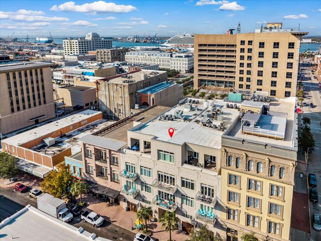 2208 Postoffice 205, Galveston, TX 77550