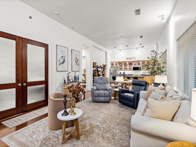 2208 Postoffice 205, Galveston, TX 77550