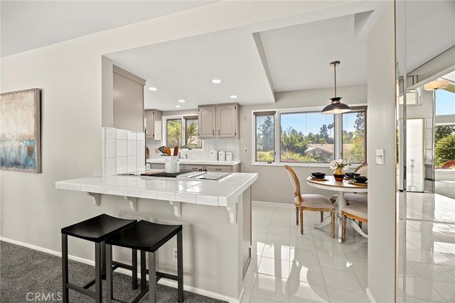 201 Barcelona, Fullerton, CA 92835