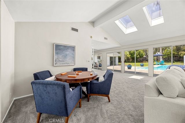 201 Barcelona, Fullerton, CA 92835