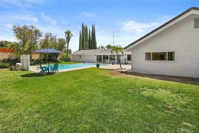 201 Barcelona, Fullerton, CA 92835