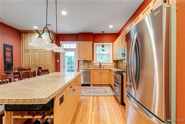 2612 Hanover Ave, Richmond, VA 23220