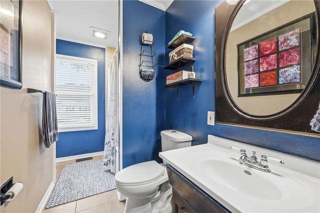 8430 Tauromee Avenue, Kansas City, KS 66112
