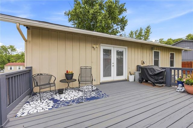 8430 Tauromee Avenue, Kansas City, KS 66112