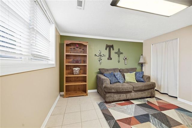 8430 Tauromee Avenue, Kansas City, KS 66112