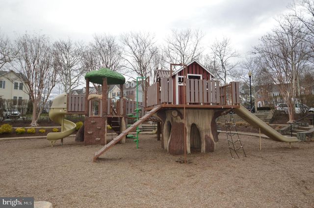 25445 MORSE DR, Chantilly, VA 20152