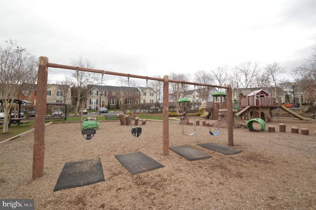 25445 MORSE DR, Chantilly, VA 20152