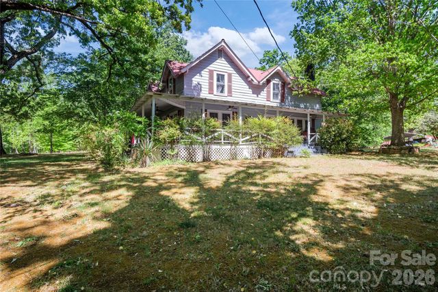 283 Constant Lane, Columbus, NC 28722