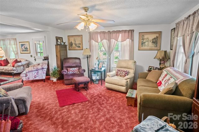 283 Constant Lane, Columbus, NC 28722