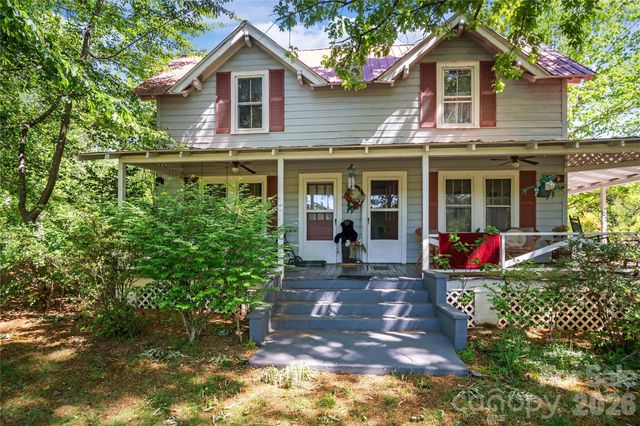 283 Constant Lane, Columbus, NC 28722