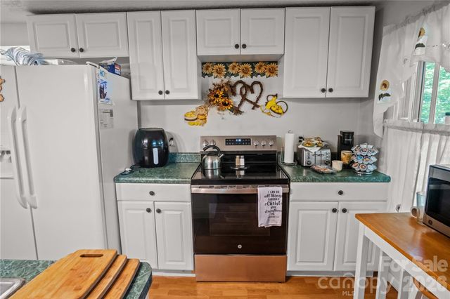 283 Constant Lane, Columbus, NC 28722