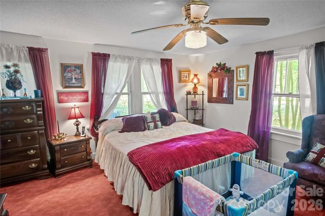 283 Constant Lane, Columbus, NC 28722