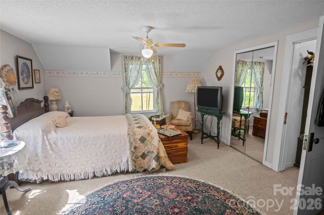 283 Constant Lane, Columbus, NC 28722