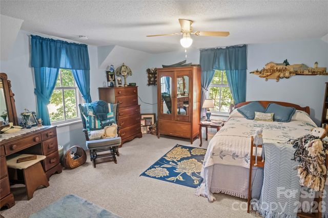 283 Constant Lane, Columbus, NC 28722