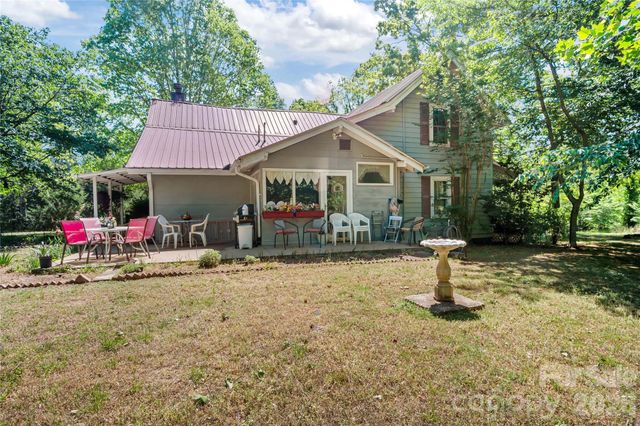 283 Constant Lane, Columbus, NC 28722
