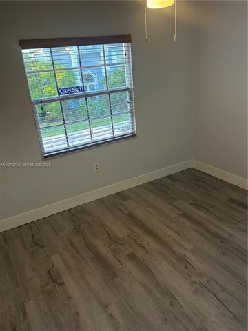 13950 Oak Ridge Drive, Davie, FL 33325
