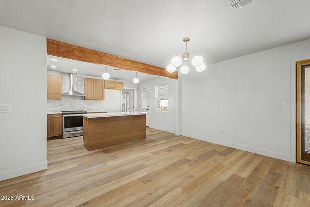 5331 N 61ST Avenue, Glendale, AZ 85301