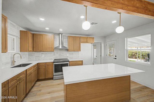 5331 N 61ST Avenue, Glendale, AZ 85301